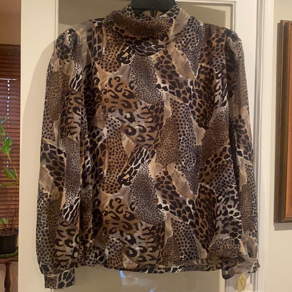 Vintage cheetah print blouse -NWT - Size 6